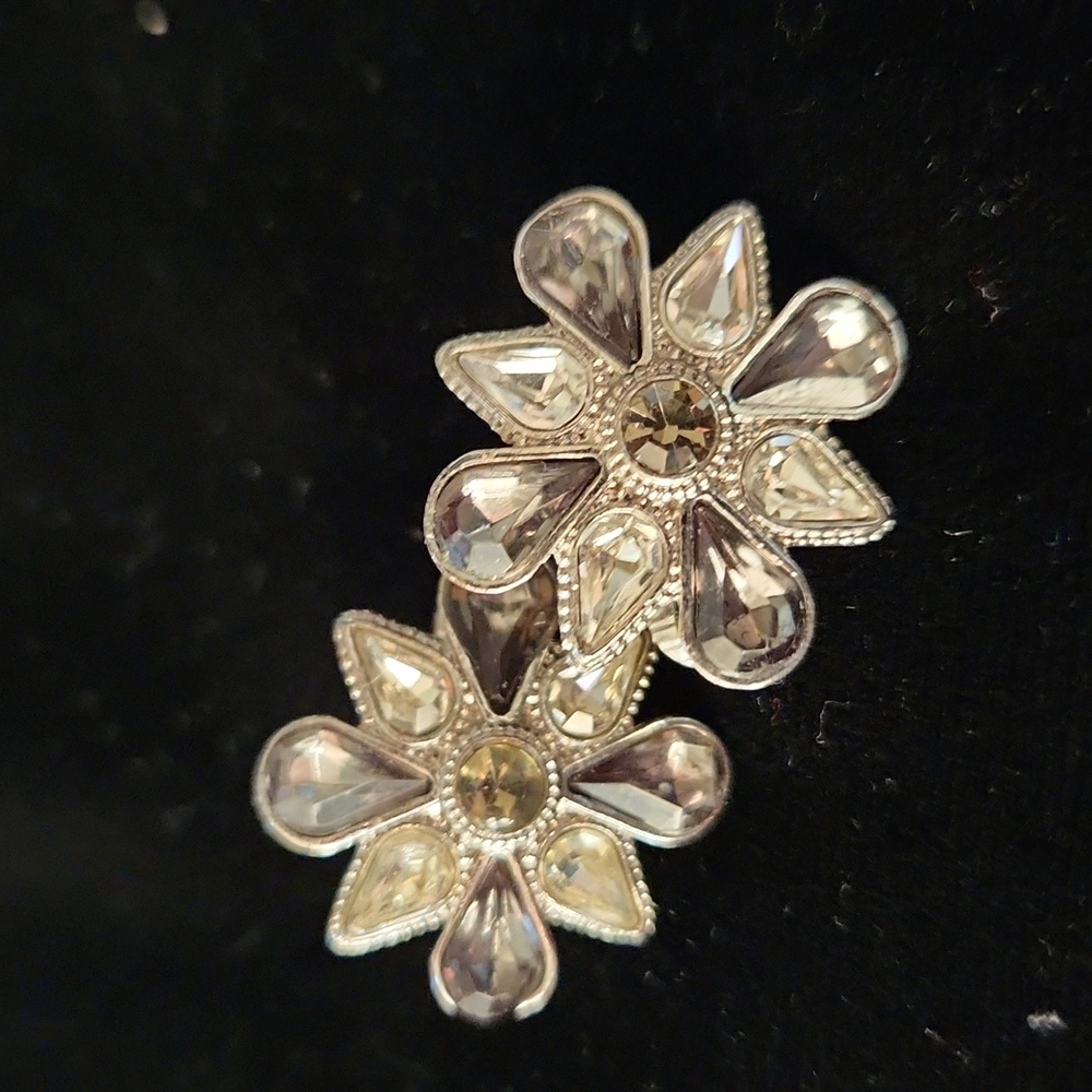 Vintage Avon Clip Earrings